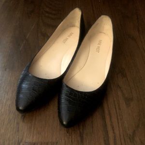 Nine West Snakeskin Black Flats